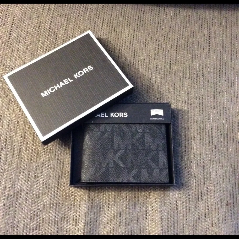 Michael Kors Slim Bifold Wallet Black/Grey NWT